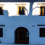 Nattali Πανσιόν Πόπραντ